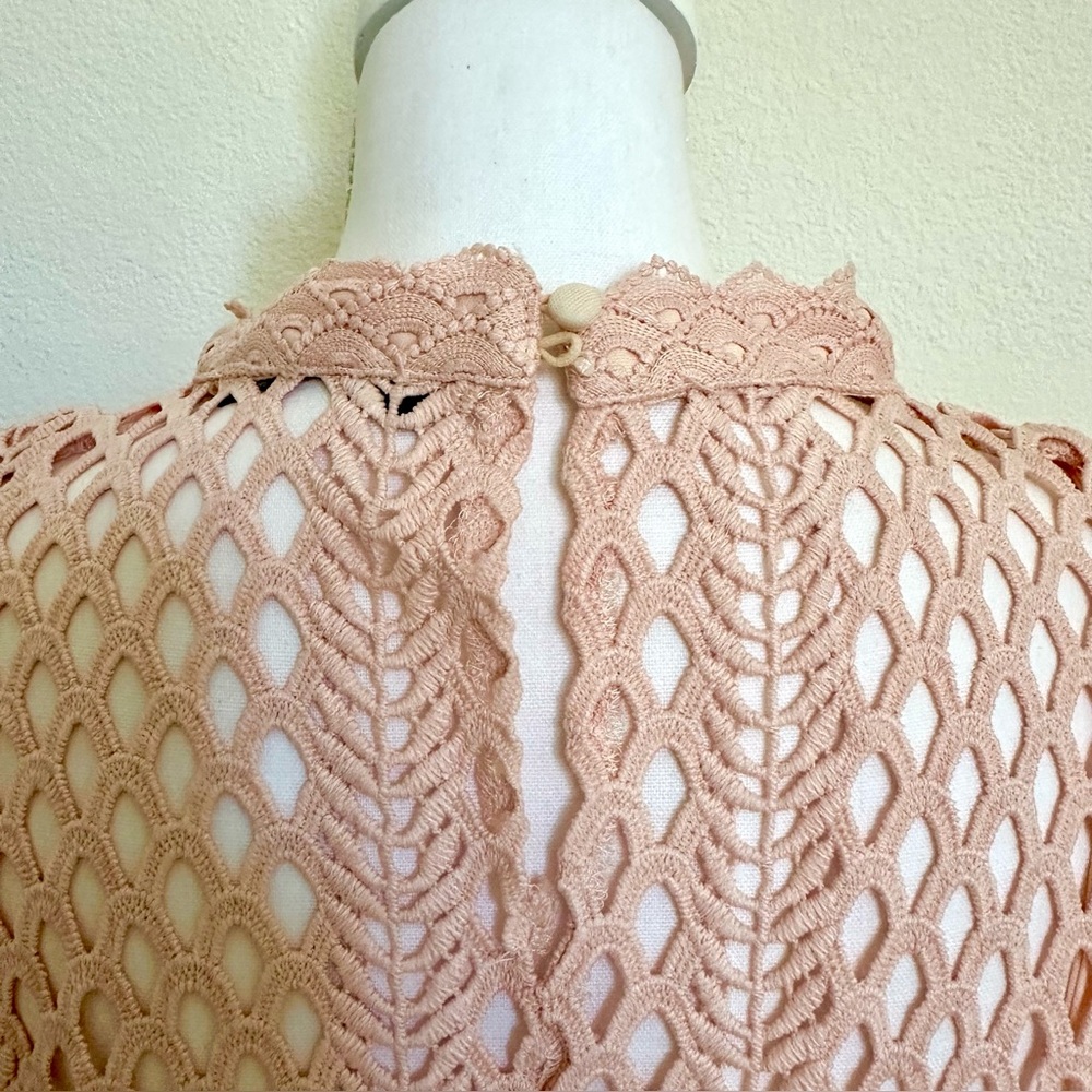 Dolce Cabo Crocheted Lace Blush Pink Top Size XL - Picture 3 of 3